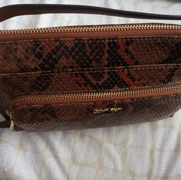 Calvin Klien Snake Skin Crossbody Purse - Picture 5 of 6
